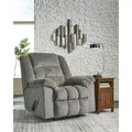 Fauteuil inclinable à bascule en peluche avec inclinaison à une traction et mouvement de bascule doux